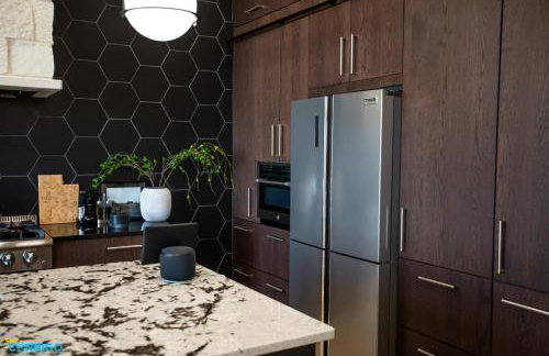 Gathering Place Hot Tub Game rooms - Photo 37