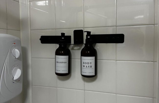 Family Friendly One Bedroom Apartment w King Bed - Foto 6