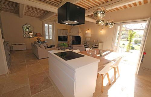 superb prestigious mas with pool in the countryside of caumont sur durance, close to avignon, sleeps 8 - Foto 14
