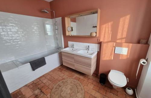 Grande maison familiale plein centre vieux Laval - Foto 10