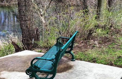 Wolf's Cabin-Walk to Downtown Noblesville - Foto 39