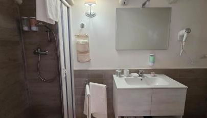 ALETNA Home - Foto 2, towels, Shower