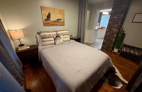 Home 7 beds, 2 baths Farmstay at Pygmy Goat Farm Byron Center Michigan - Foto 10