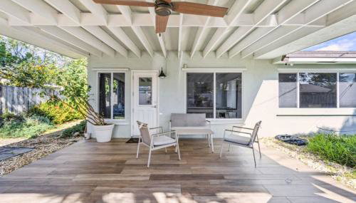 Beach Retreat Downtown Hot Tub - Foto 5