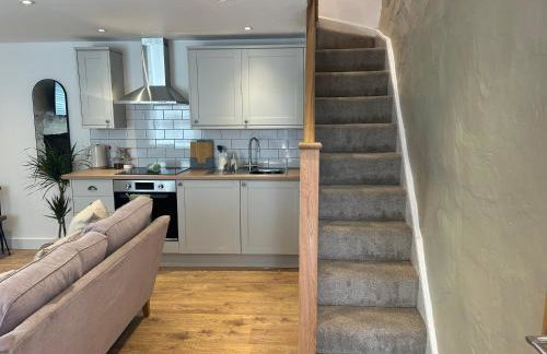 Cosy modern miners cottage - Photo 4