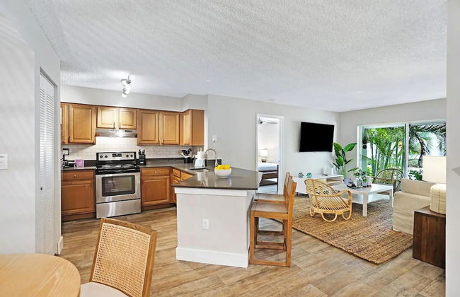 Dharma Home Suites Dania Beach at Sheridan Ocean Club - Photo 11