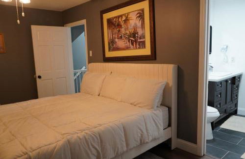 Stylish 4BR Prime Location Close to All! - Foto 52