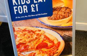 WL56 - FREE WIFI -Amazing Cosy Three Bedroom Mobile Home with DECKING Haggerston CASTLE Holiday Park - ENTERTAINMENT PASSES NOT INCLUDED! - Foto 19