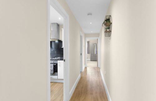 Heathrow Living Serviced Apt 01 by 360stays - Foto 19