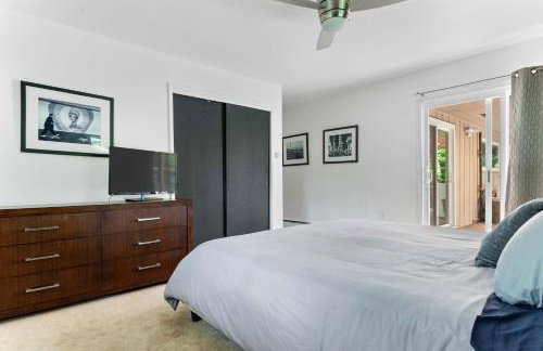 Relaxing River Retreat Near Moms Beach with Patio - Foto 21