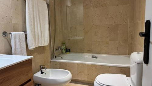 Tu descanso en Marbella, relax, golf y playa - Photo 2