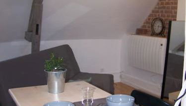 Rennes: studio 4 couchages, proche commerces, bus. - Foto 2