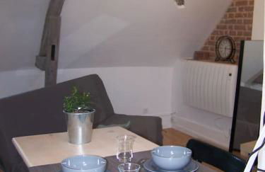 Rennes: studio 4 couchages, proche commerces, bus. - Foto 2