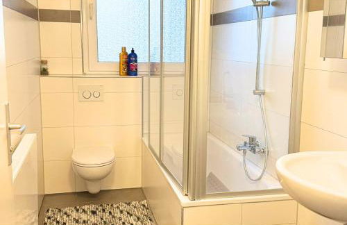 Oelde Modernes Apartment für Monteure & Familien Zentral 4 Gäste - Foto 9