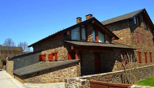 Casa adosada con gran jardín en Fontanals - Foto 2