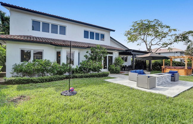 Amazing 7 BR Villa With Heated Pool Near the Beach - Foto 27