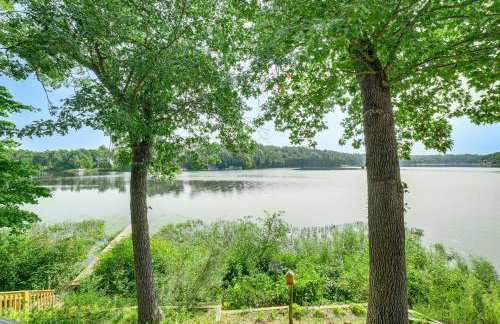 Private Island Home in Belding with Dock and Grill! - Foto 27