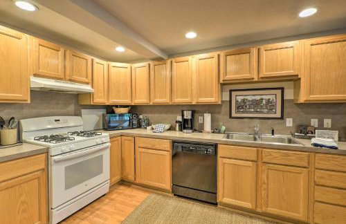 Cute Grand Haven Apartment Walk Downtown Streets! - Foto 3