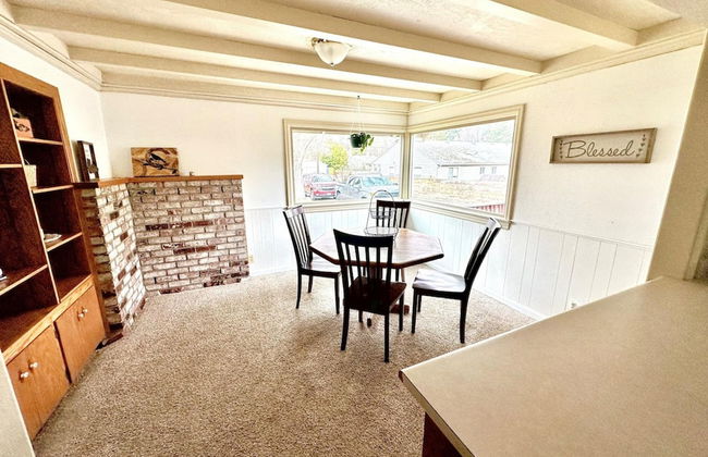 Medford Home and 2 Condos With Pool and Hot tub - Photo 51