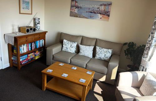 Two Bedroomed Holiday Cottage with Sea Views - Foto 6