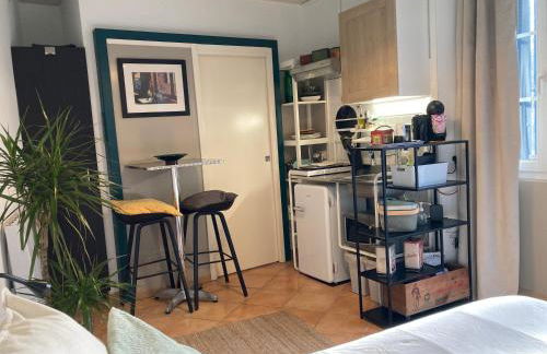 AUX 4 LOGIS - Studio Le City - Petit déjeuner offert 1ère nuit - Foto 2