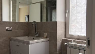 Appartamento moderno nel cuore della montagna, a due passi da Champoluc - Photo 3, Shower