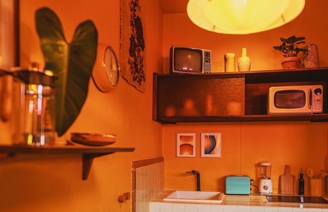 MOOD HAUS by DW - 70's Retro Stays - Photo 24