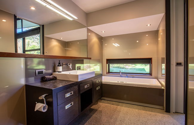 Jewel of Akatarawa - Photo 9