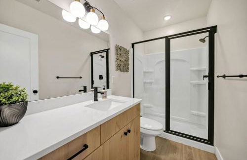 Luxury Lodge with Hot Tub, Theater and Pickleball Court - Foto 45