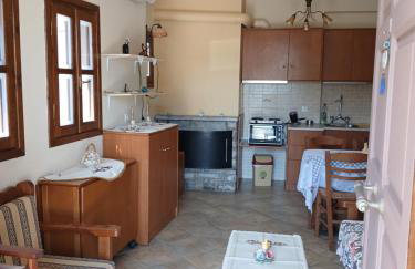 Avgonima Family's Rooms ll - Foto 9