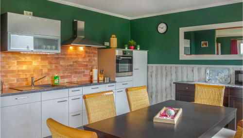 4 Bedroom Awesome Home In Osteel - Foto 5