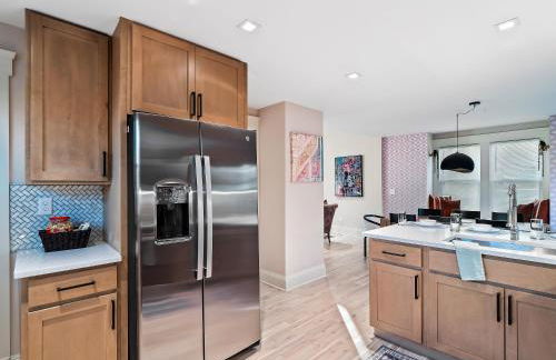 Cleveland Escape - Hot Tub - Karaoke Machine - Sleeps 12 - Foto 41