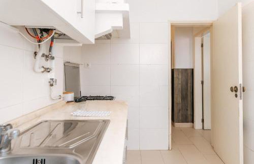 Lisbon Tagus River Terrace Flat - Photo 22