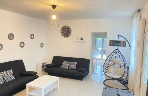 Maison Individuelle Tout Confort Terrasse Extérieur Proche Parc Asterix, Aéroport Roissy CDG, Paris, Disney, Château de Chantilly - Foto 17