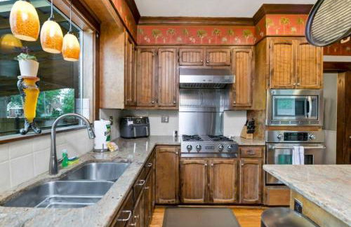 3BR Brick Cottage-Mins to USC - Photo 20