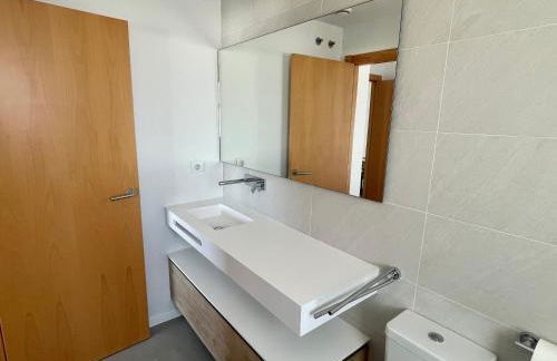 Beautiful penthouse with pool and wonderful beach view - Photo 17