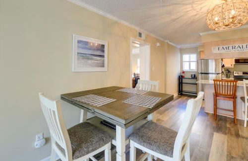 Emerald Isle Vacation Rental with Resort Pool! - Foto 8