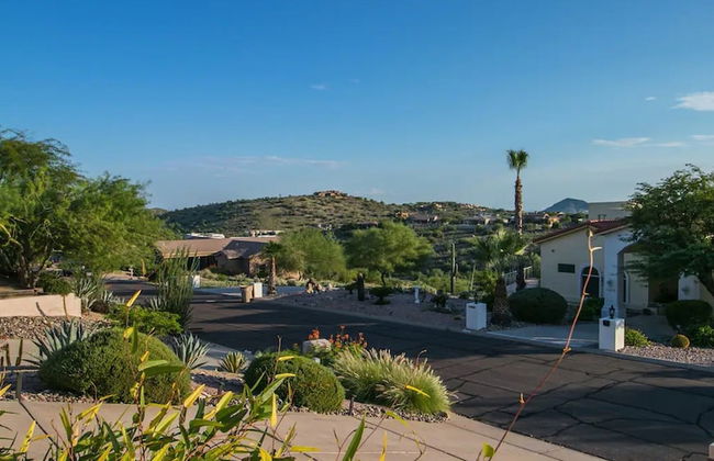 Spectacular Hilltop Home W/resort Like Backyard! - Foto 55