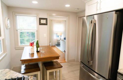 5-star Renovated 3BR Home & Backyard Deck near SU & Hospitals - Foto 62