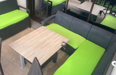 Rez de jardin OU ascenseur 4 ieme PISCINE -WIFI-Dans le Village naturiste holidaysochic - Photo 6