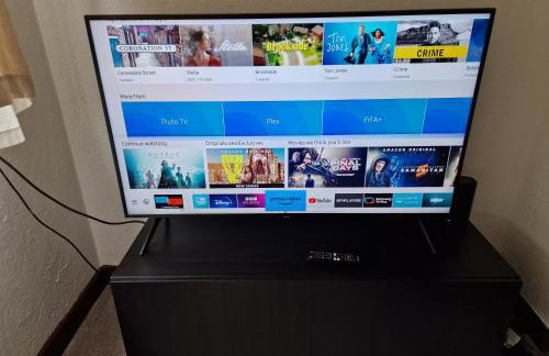 Millmead Apartment in central Guildford with parking - Photo 16