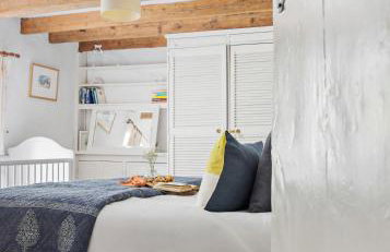 Duck Cottage - Waters Edge, Exclusive Village Location - Photo 17