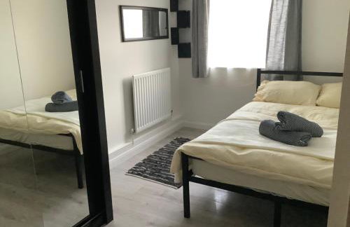 Newly Renovated 2BR Near Airport Book Fast - Foto 4