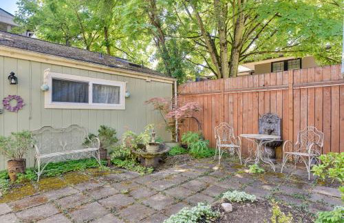 Cozy Portland Studio with Electric Fireplace - Foto 23