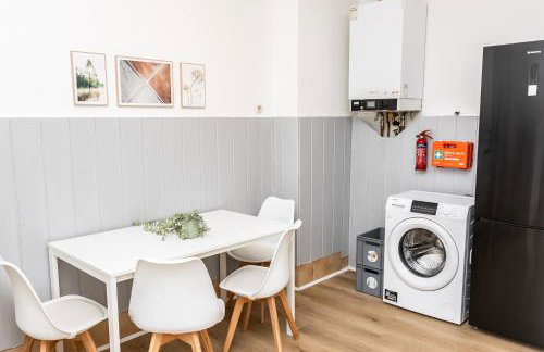 CosyHomes24 - Centrally with top traffic connection and balcony - UN01 - Foto 3