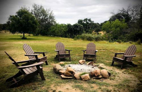 Creekside Cabin in Llano Ideal for a Weekend Getaway in Texas Hill Country - Foto 6