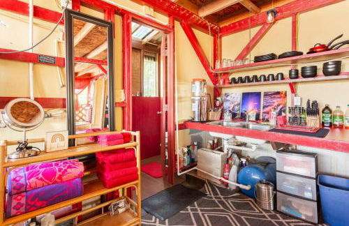 THE MAGICAL LAVA TEMPLE with EPIC Volcano Views! - Foto 45