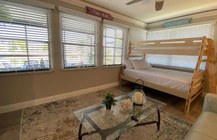 Waterfront Hernando beach house on deep water canal w/dock, fishing, kayak - Foto 27