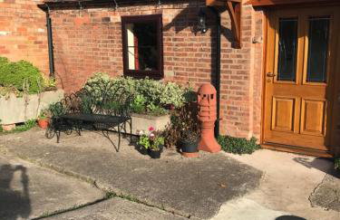 Nuneaton - Cottage - Sleeps 2 - Parking - Garden - Foto 28