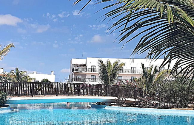 2 Bedrooms 2 Bathrooms Pool View Apartment - Foto 6